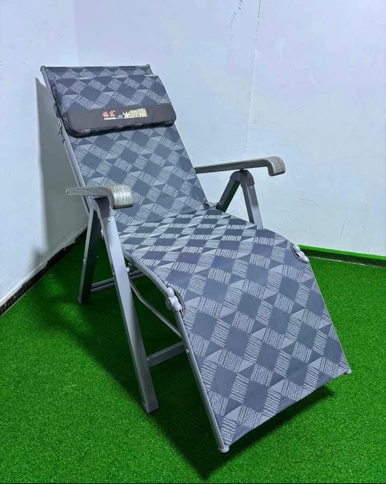 🪑 Chaise Pliable Inclinable – Confort et Polyvalence au Quotidien